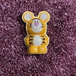 Disney Pin Trading Tigger Vinylmation 3D Winnie The Pooh Tigger pin